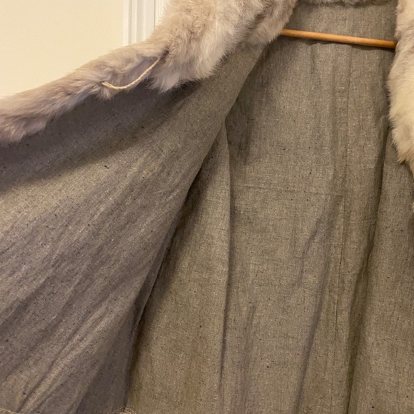 Rabbit fur poncho - Picture 2 of 2